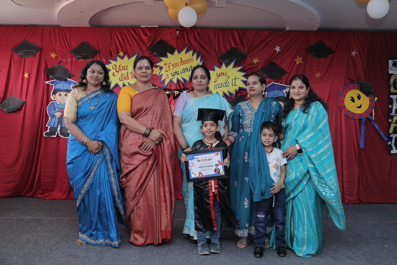 kesar_kindergarten_intetnational-school_graduation