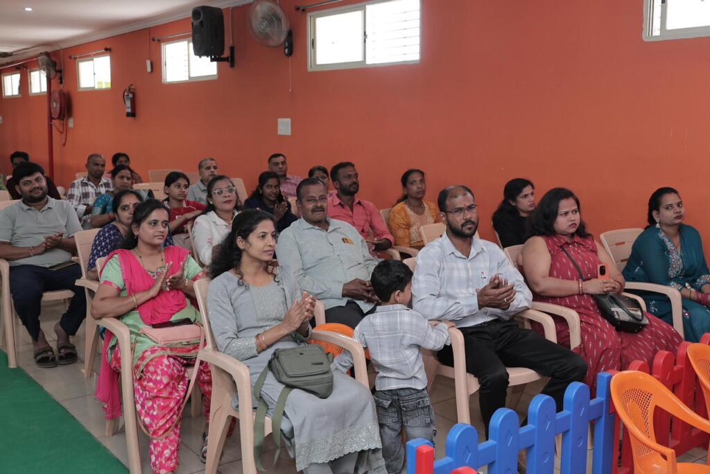 kesar_kindergarten_intetnational-school_Parents_meeting